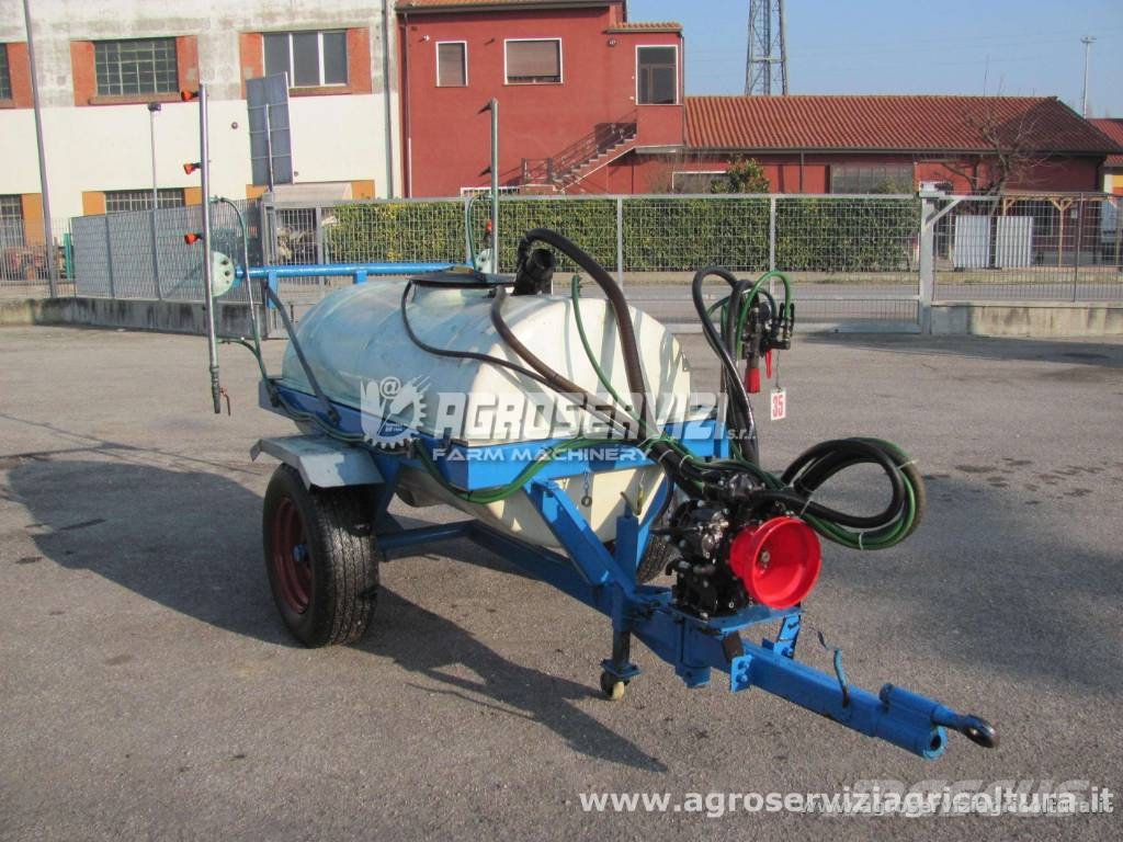 POLVERIZZATORE Irroratrici trainate