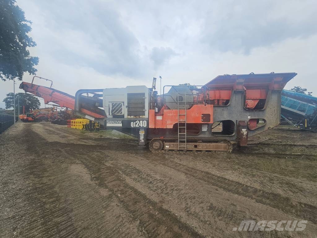Sandvik QJ240 32t Дробилки