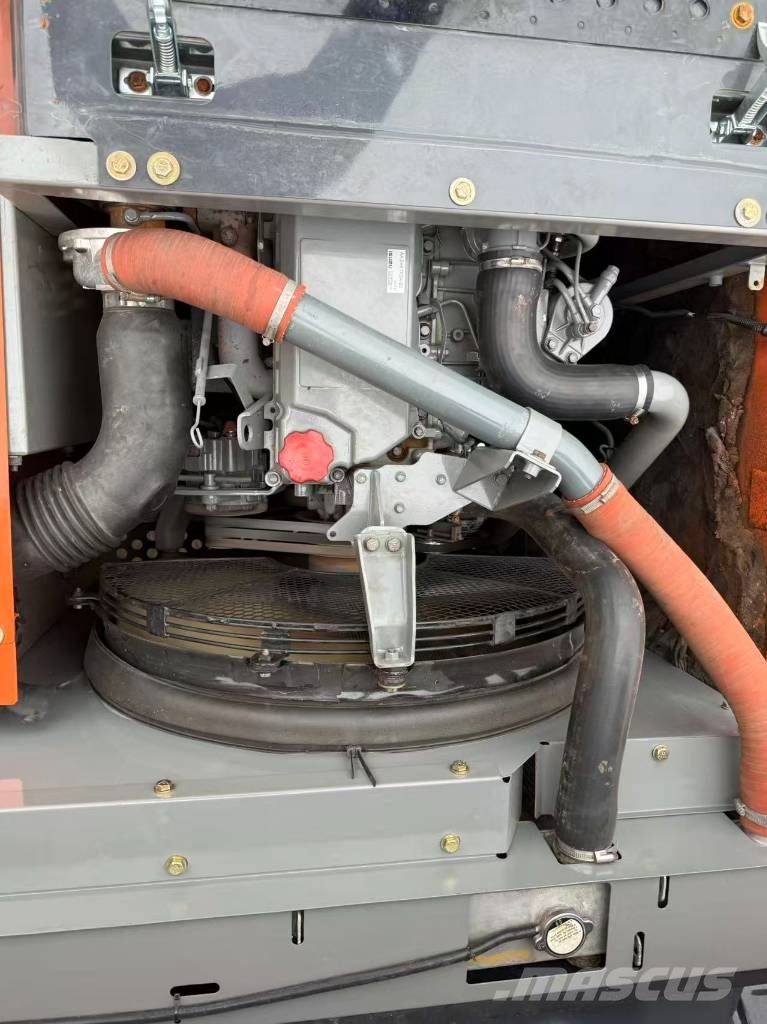 Hitachi ZX350H-5G Гусеничні екскаватори