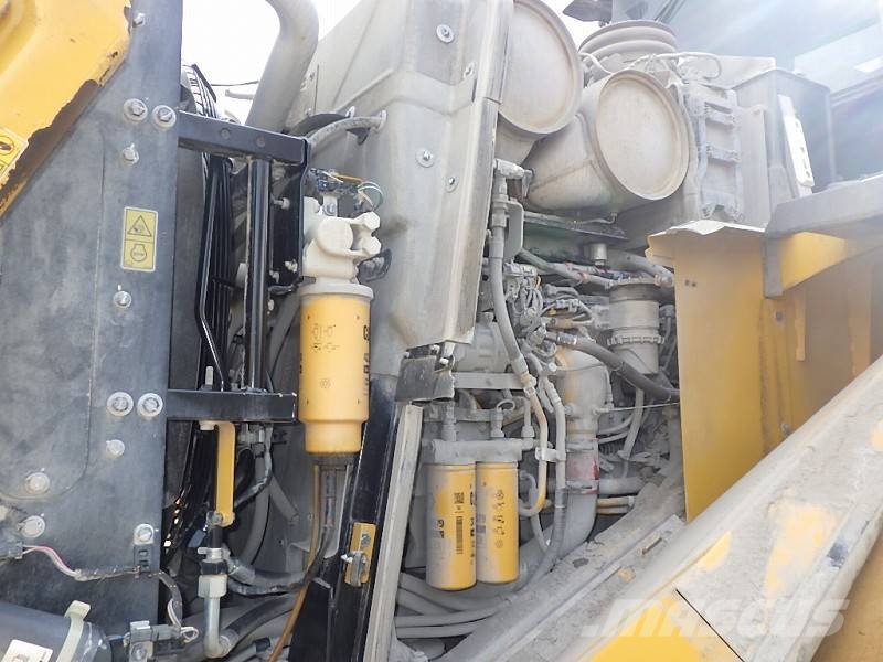 Catvik CAT 966M لوادر بعجل