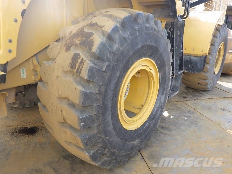 Catvik CAT 966M لوادر بعجل