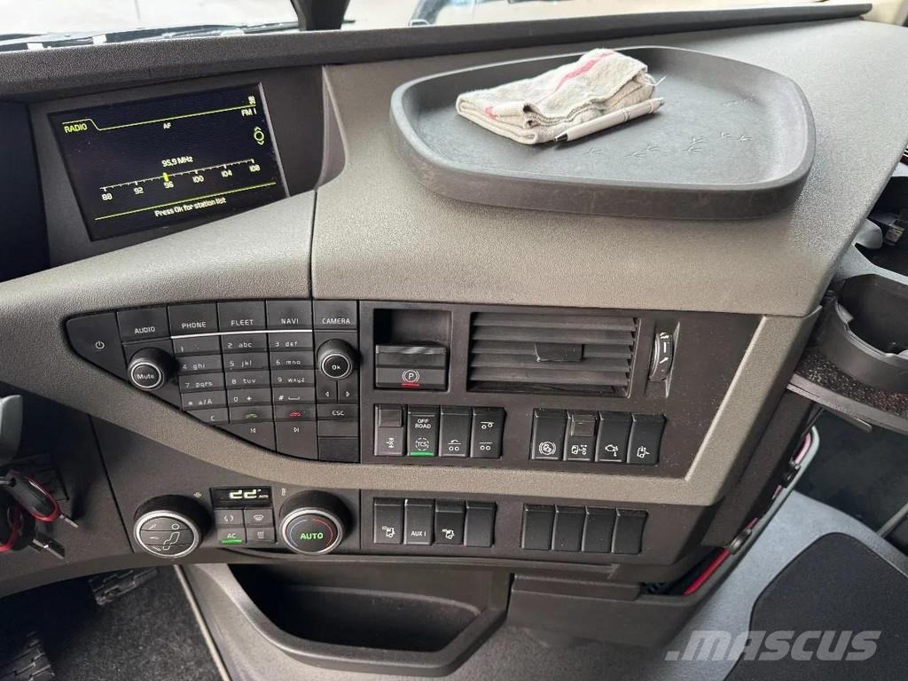 Volvo FH 460 6X2 EURO 6 HMF 1830 + REMOTE CONTROL Trækkere