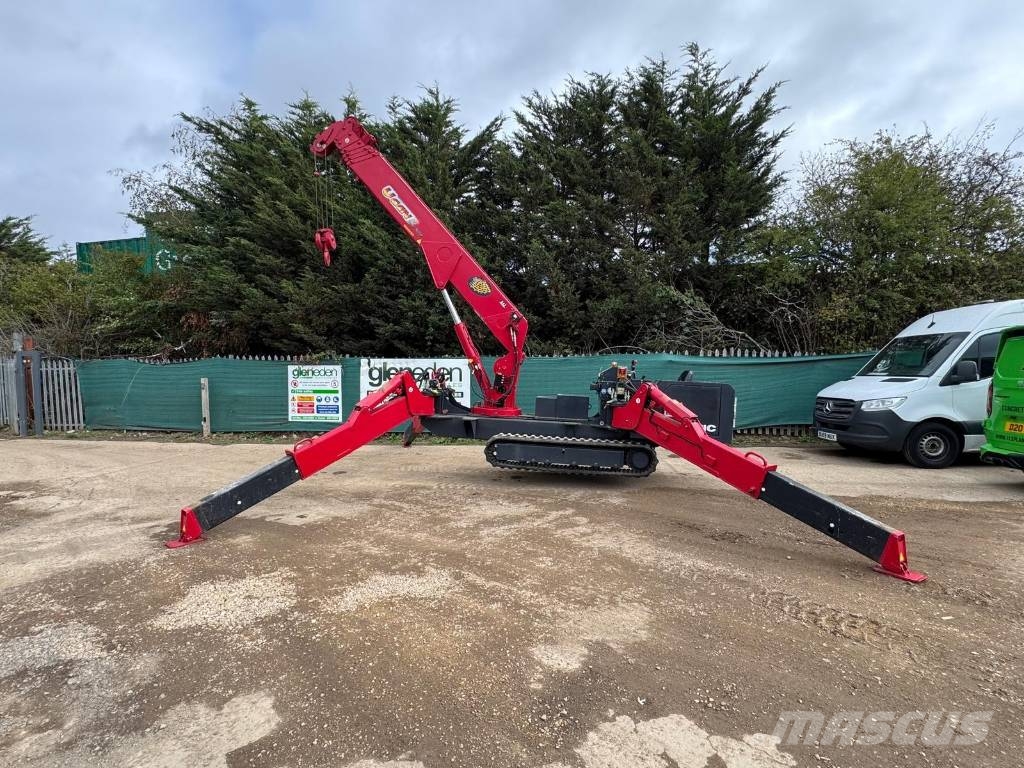 Unic URW 547 Tracked cranes
