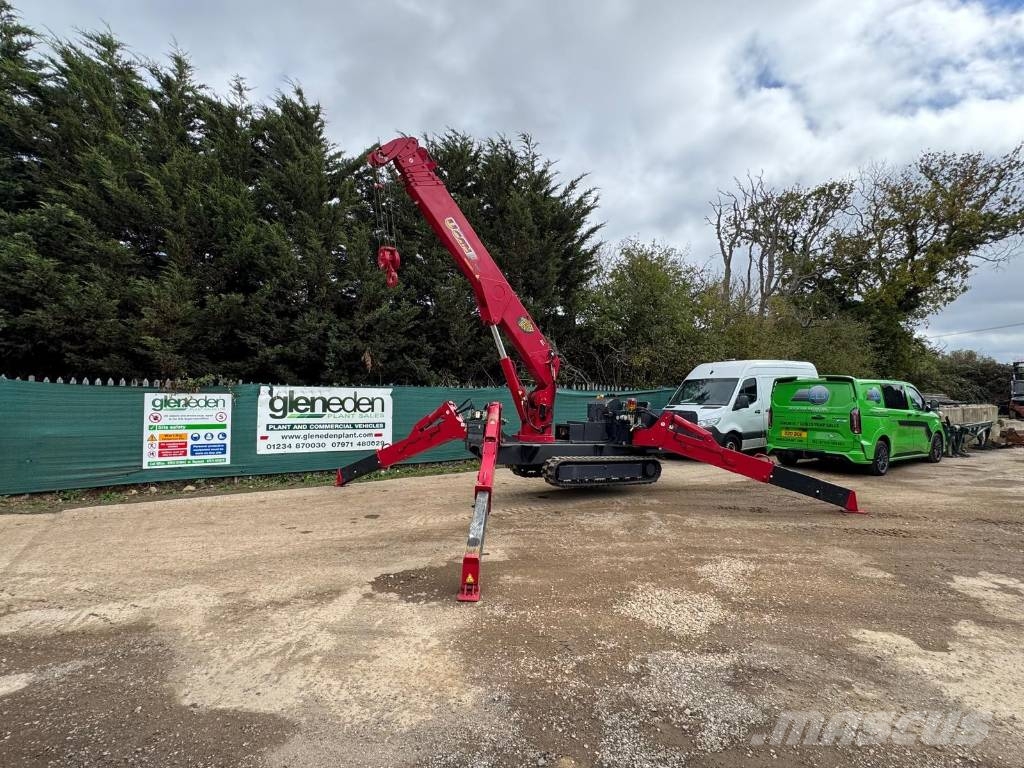 Unic URW 547 Tracked cranes