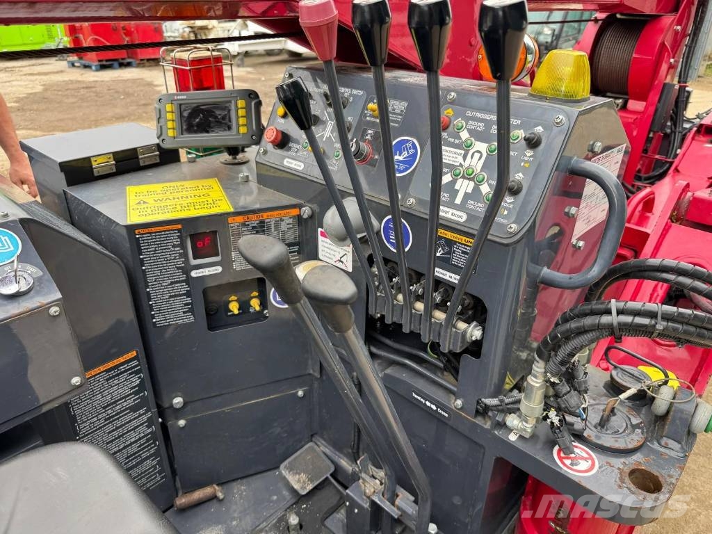Unic URW 547 Tracked cranes
