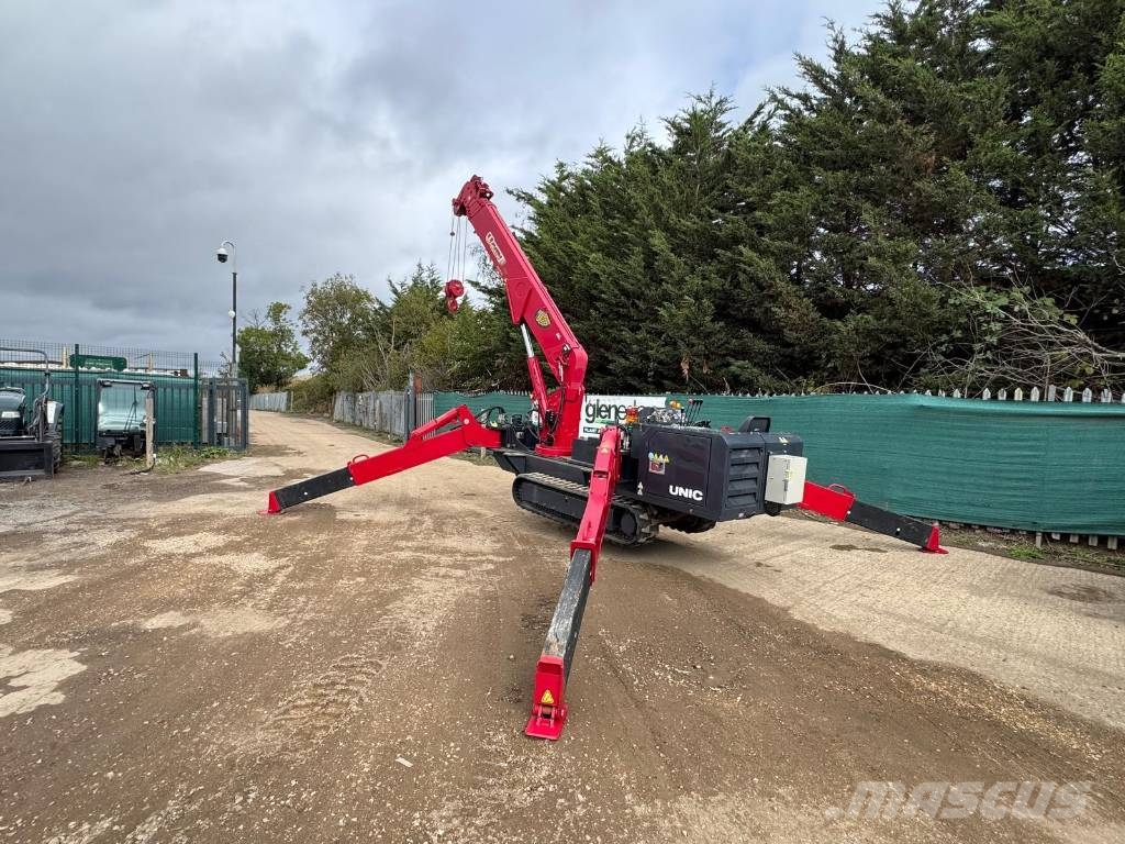 Unic URW 547 Tracked cranes
