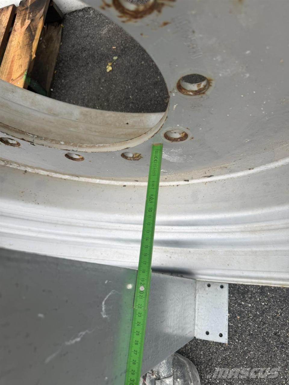 Grasdorf Felgen DW 18Lx38 10 Loch 18x38 Reifen Räder Cits traktoru papildaprīkojums