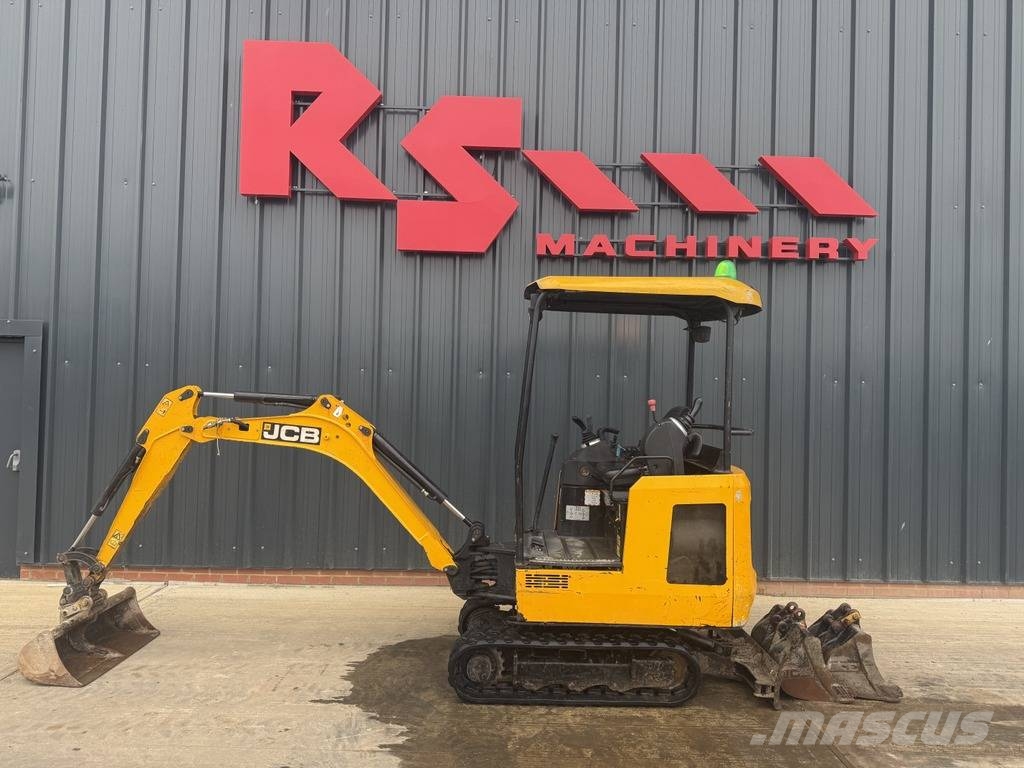 JCB 15 C-1 1.5t Mini Excavator with 3 Buckets حفارات صغيرة أقل من 7 طن (حفارات صغيرة)