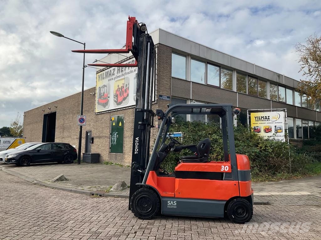 Toyota 7FBMF30 3000KG 3.30METER HEFTRUCK Elektriskie autoiekrāvēji