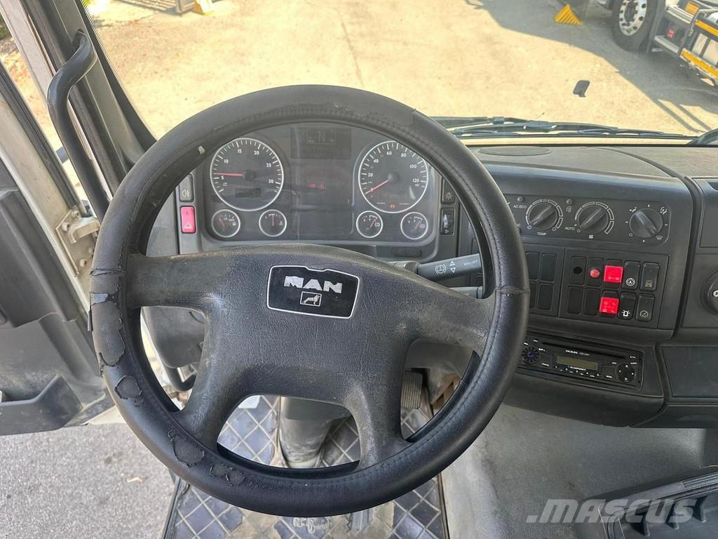 MAN TGA 41.480 Tipper trucks