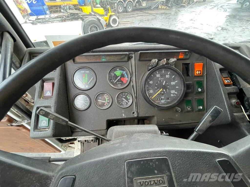 Volvo F 12.400 Manuel Gearbox 6x2 Palfinger PK9000A Cran Camiones de cama baja