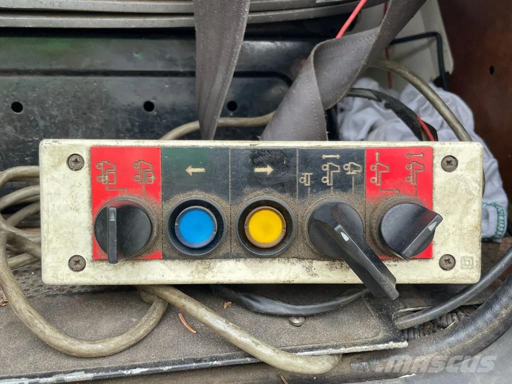 Volvo F 12.400 Manuel Gearbox 6x2 Palfinger PK9000A Cran Camiones de cama baja