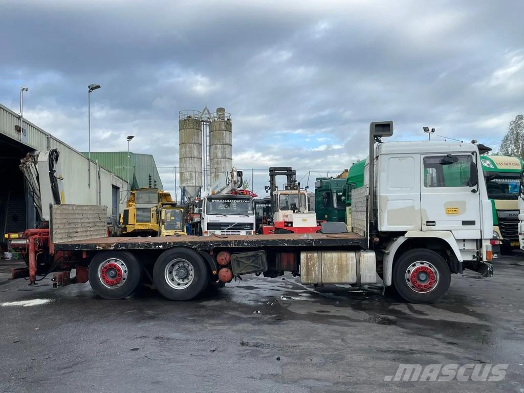 Volvo F 12.400 Manuel Gearbox 6x2 Palfinger PK9000A Cran Camiones de cama baja
