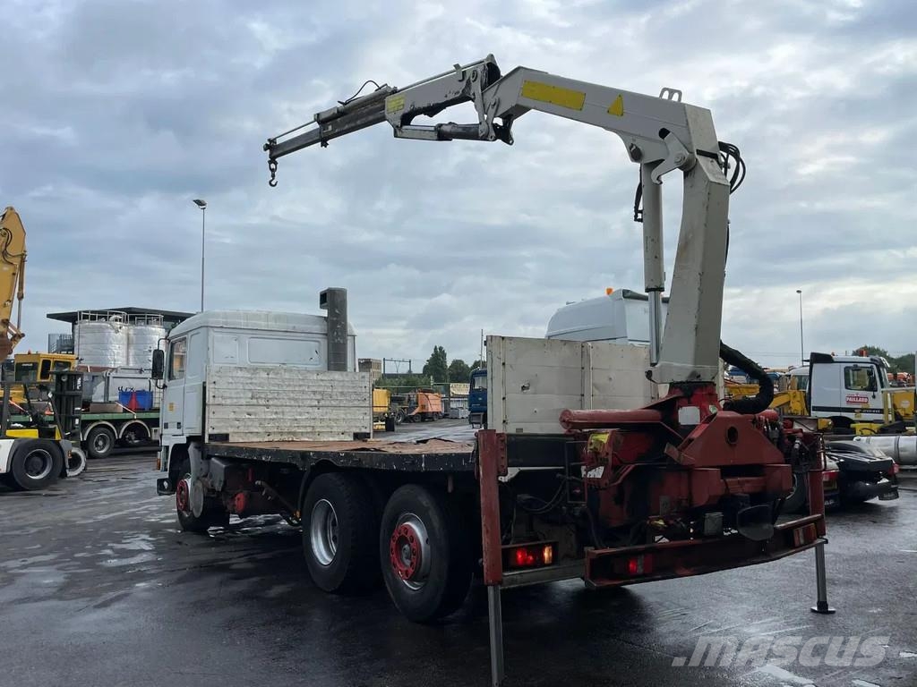 Volvo F 12.400 Manuel Gearbox 6x2 Palfinger PK9000A Cran Camiones de cama baja