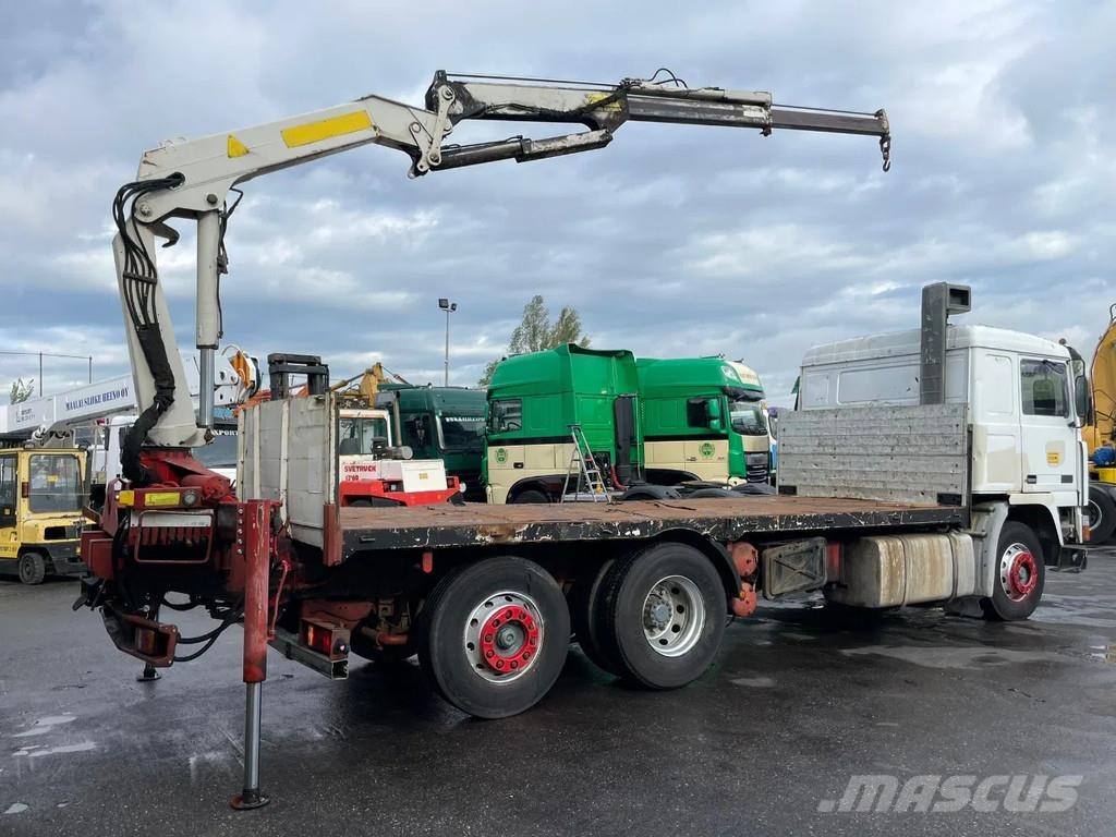Volvo F 12.400 Manuel Gearbox 6x2 Palfinger PK9000A Cran Camiones de cama baja