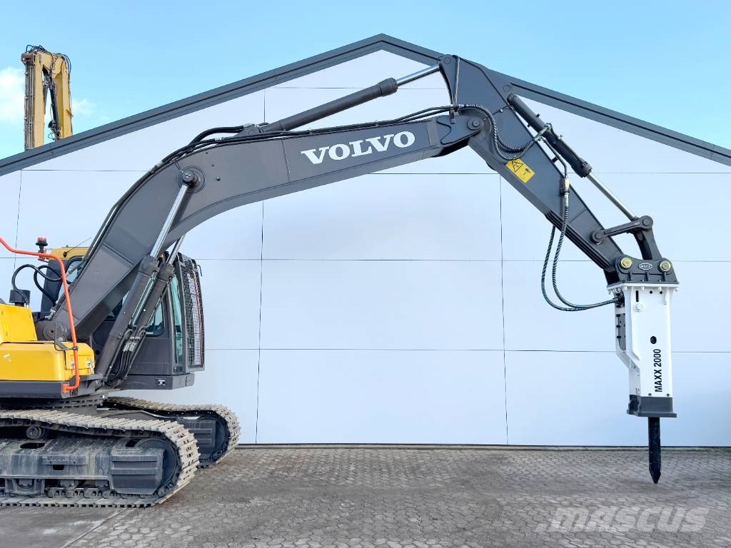 Volvo EC220D + Maxx 2000 Hammer New / Unused Bandgrävare