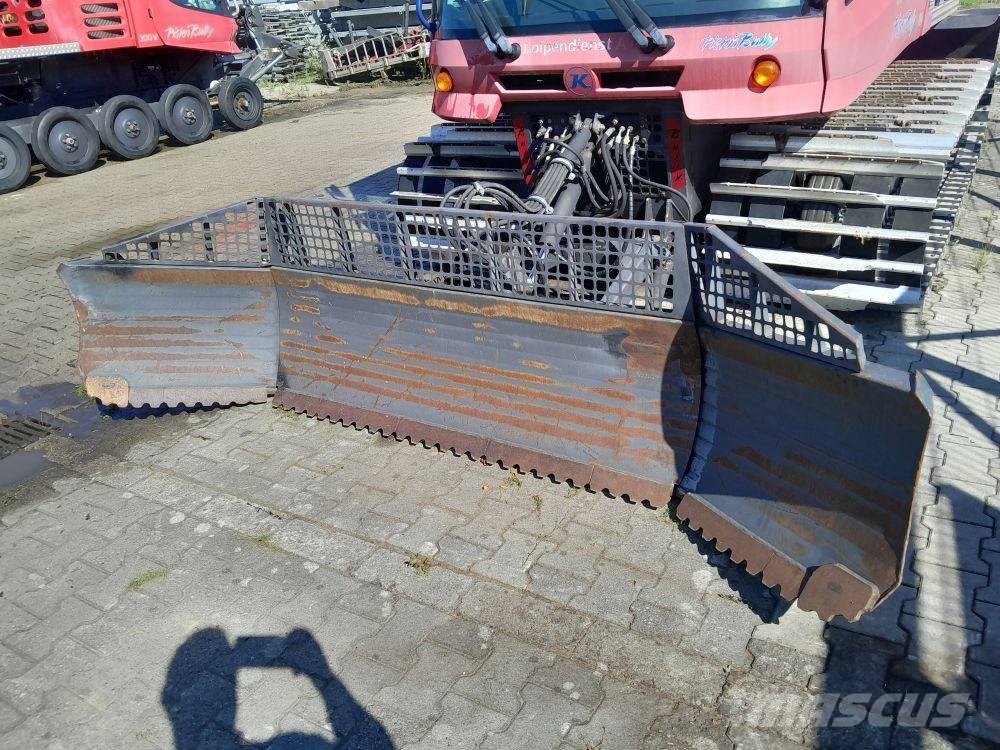 Kässbohrer Pistenbully PB 100, Snowgroomer كاسحات جليد