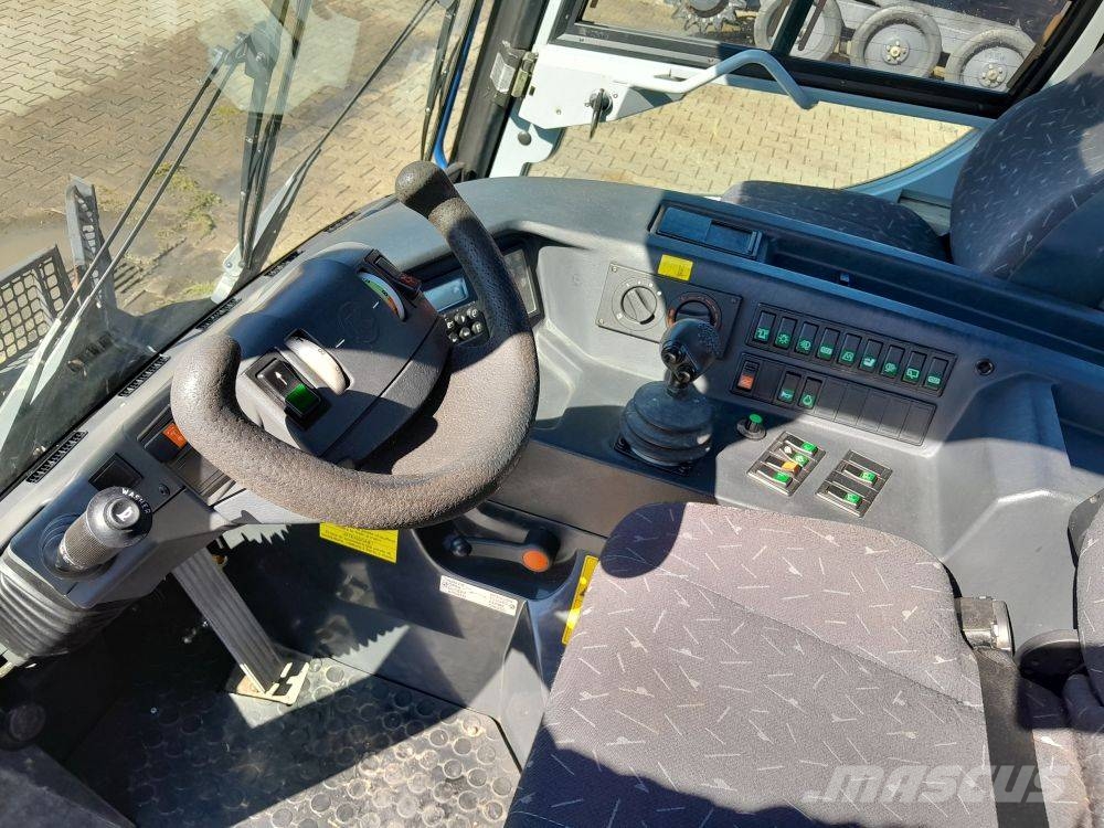 Kässbohrer Pistenbully PB 100, Snowgroomer كاسحات جليد