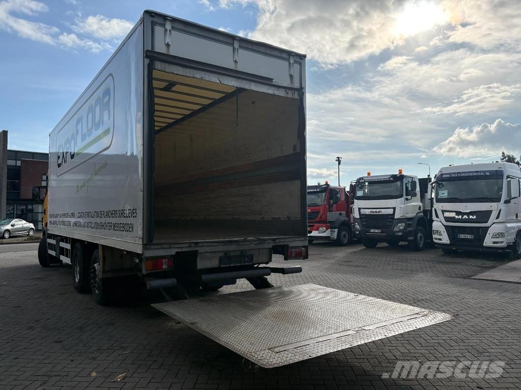 Scania P 380 + 3pedals + 6X2 + LIFT AXLE + LOADLIFT 2500 Camiones con caja de remolque