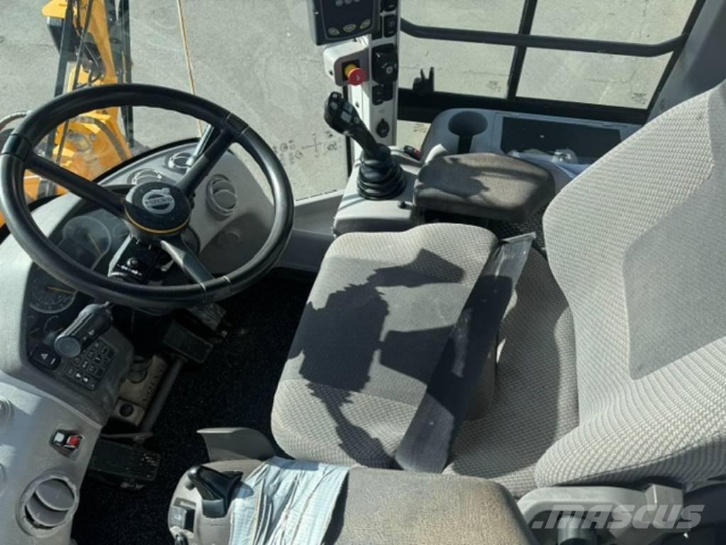 Volvo L 90 H Rataslaadurid