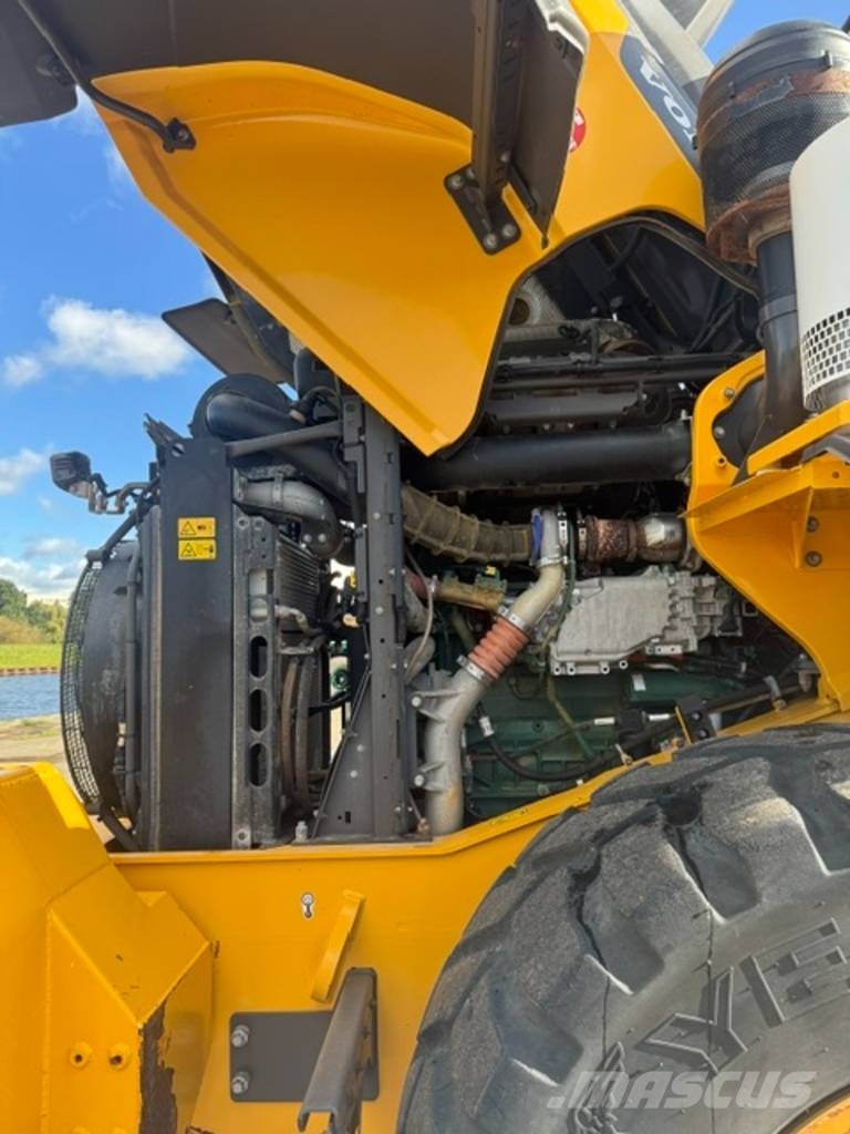Volvo L 90 H Rataslaadurid