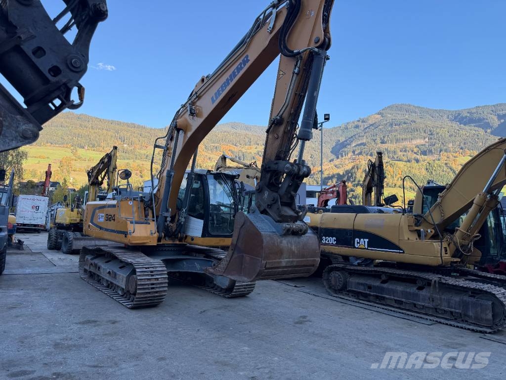 Liebherr R 924 حفارات زحافة