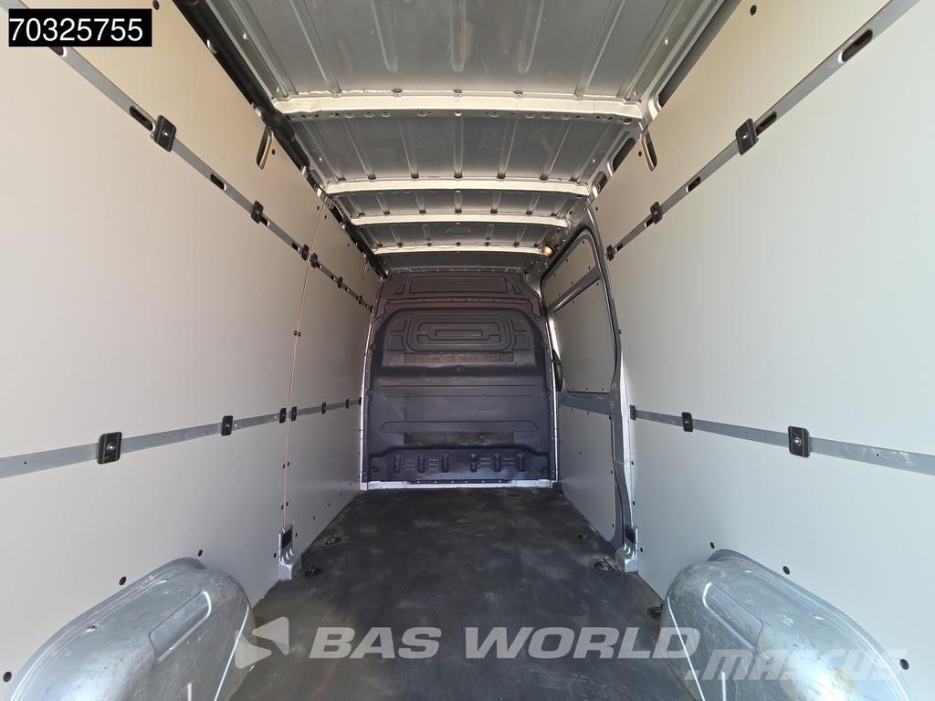 Mercedes-Benz Sprinter 215 CDI Automatik 150PS L2H2 Klima Kamera شاحنة مقفلة