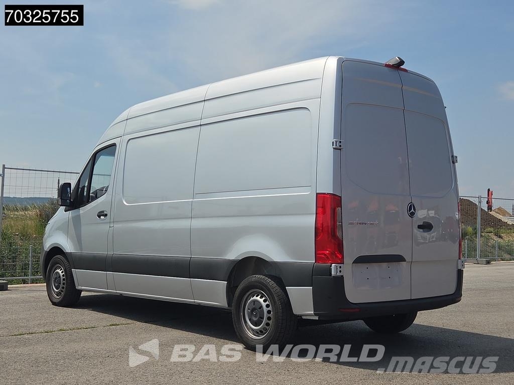 Mercedes-Benz Sprinter 215 CDI Automatik 150PS L2H2 Klima Kamera شاحنة مقفلة
