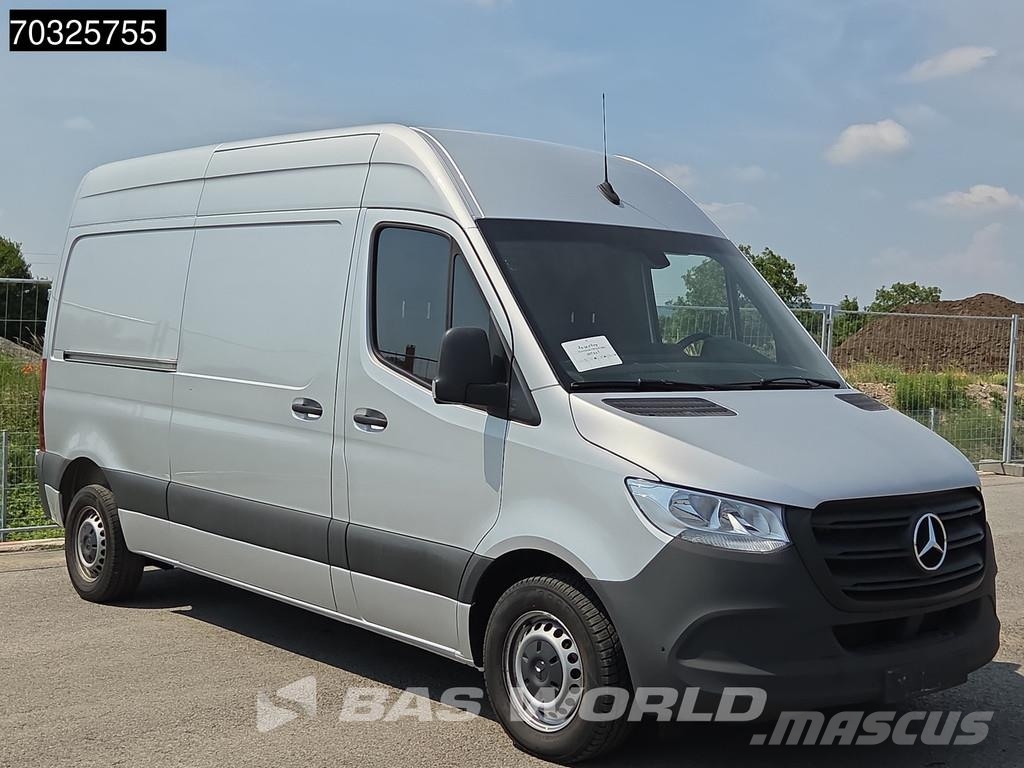 Mercedes-Benz Sprinter 215 CDI Automatik 150PS L2H2 Klima Kamera شاحنة مقفلة