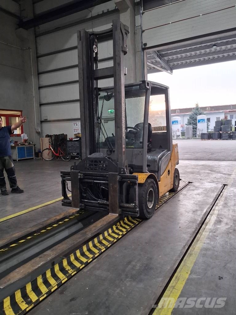 Jungheinrich DFG 430 S Diesel forklifts
