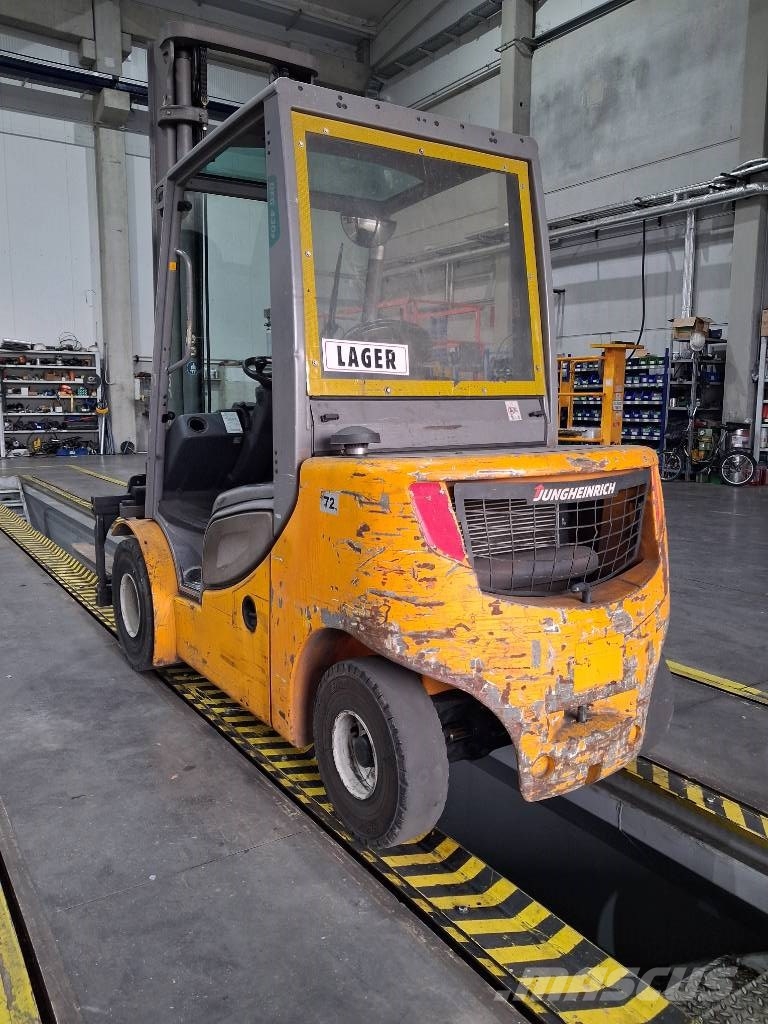 Jungheinrich DFG 430 S Diesel forklifts