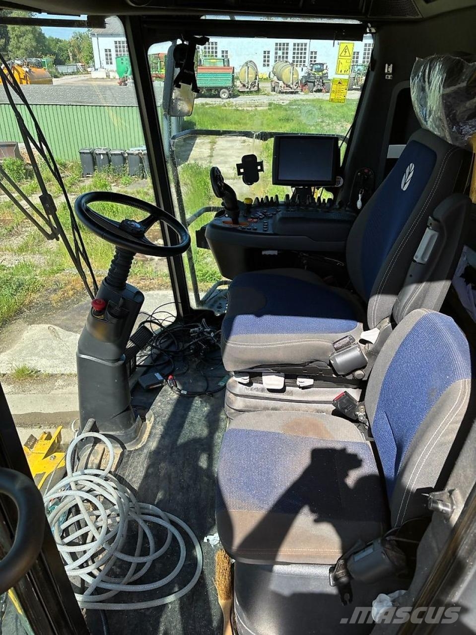 New Holland CR8.80 MY21 حصادات