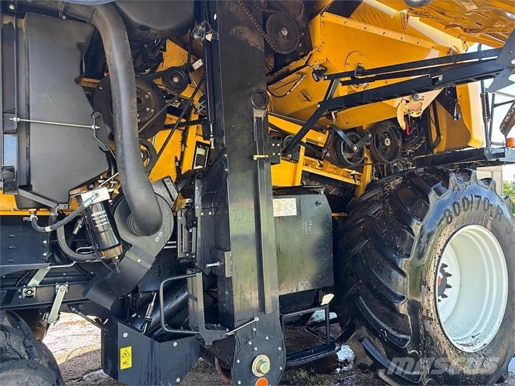 New Holland CR8.80 MY21 حصادات