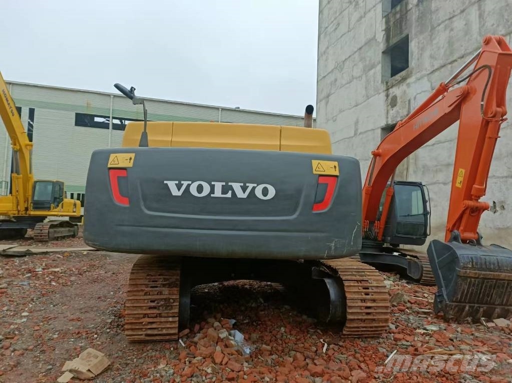 Volvo 480 Paletli ekskavatörler