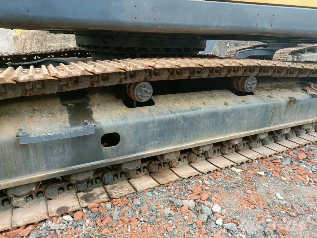 Volvo 480 Paletli ekskavatörler