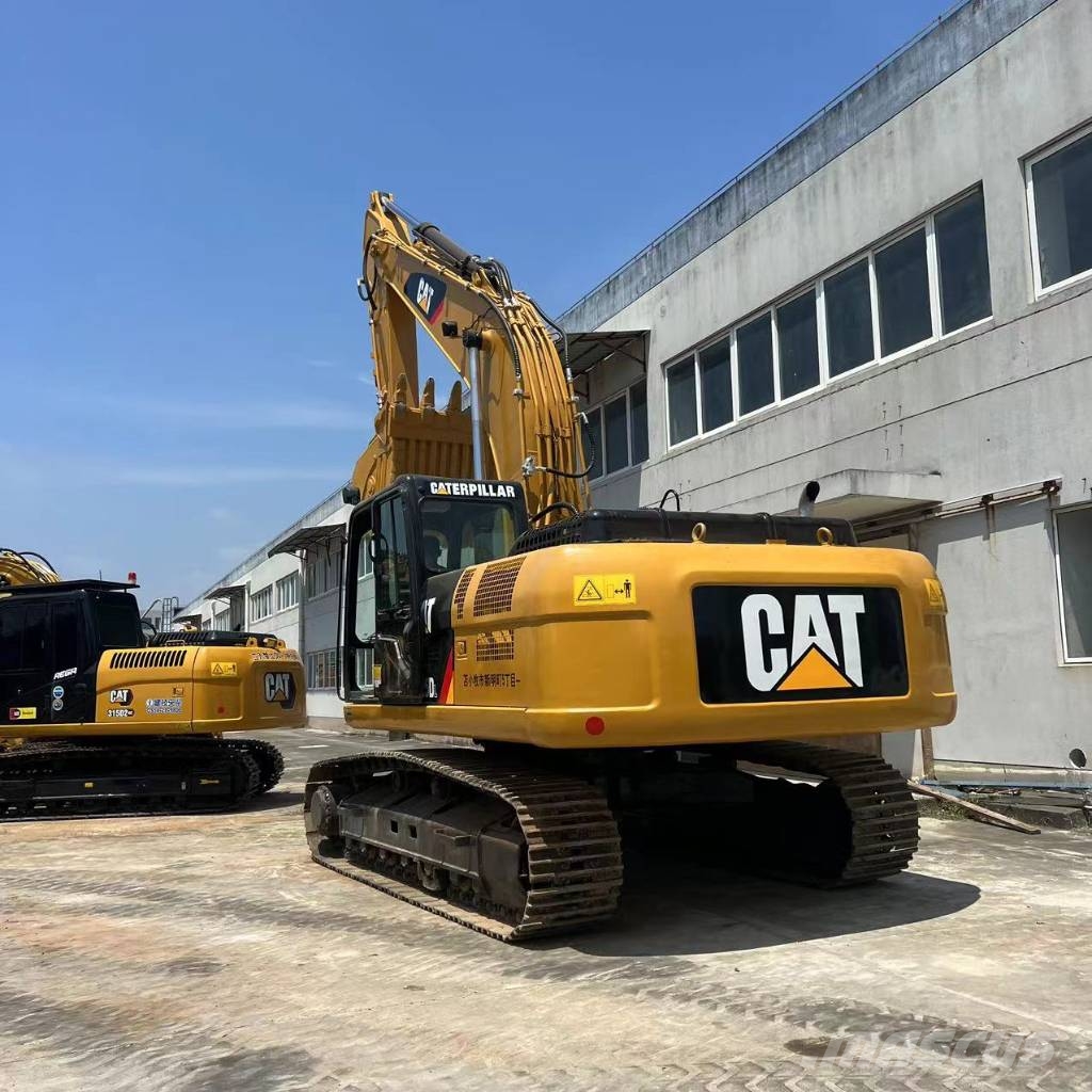 CAT 325D2 حفارات زحافة