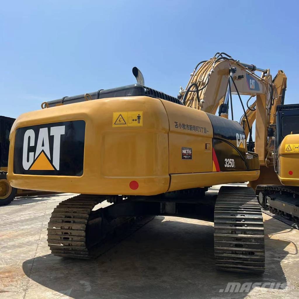 CAT 325D2 حفارات زحافة