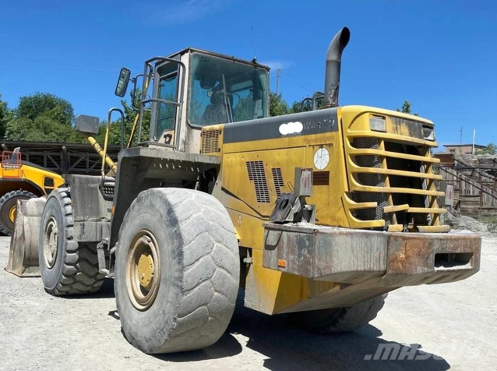 Komatsu WA 470-3 Utovarivači na kotačima