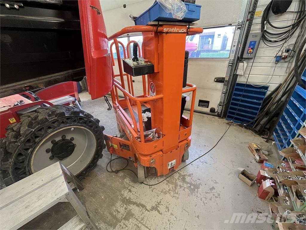 Snorkel TM12 Vertikalne radne podizne platforme