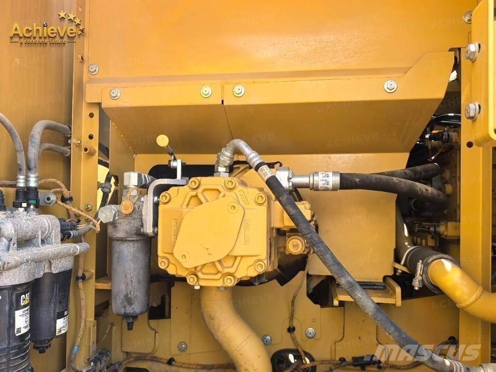 CAT 323 Beltegraver