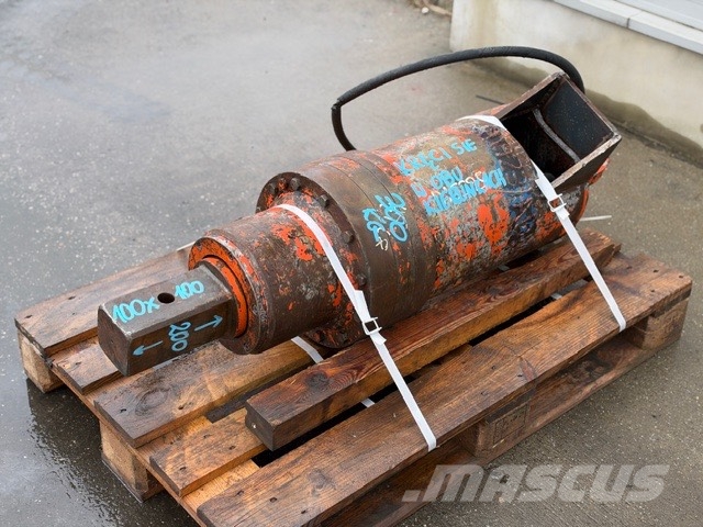 Bauer USED DRIL EXCAWATORS 14 TON Perfuradoras