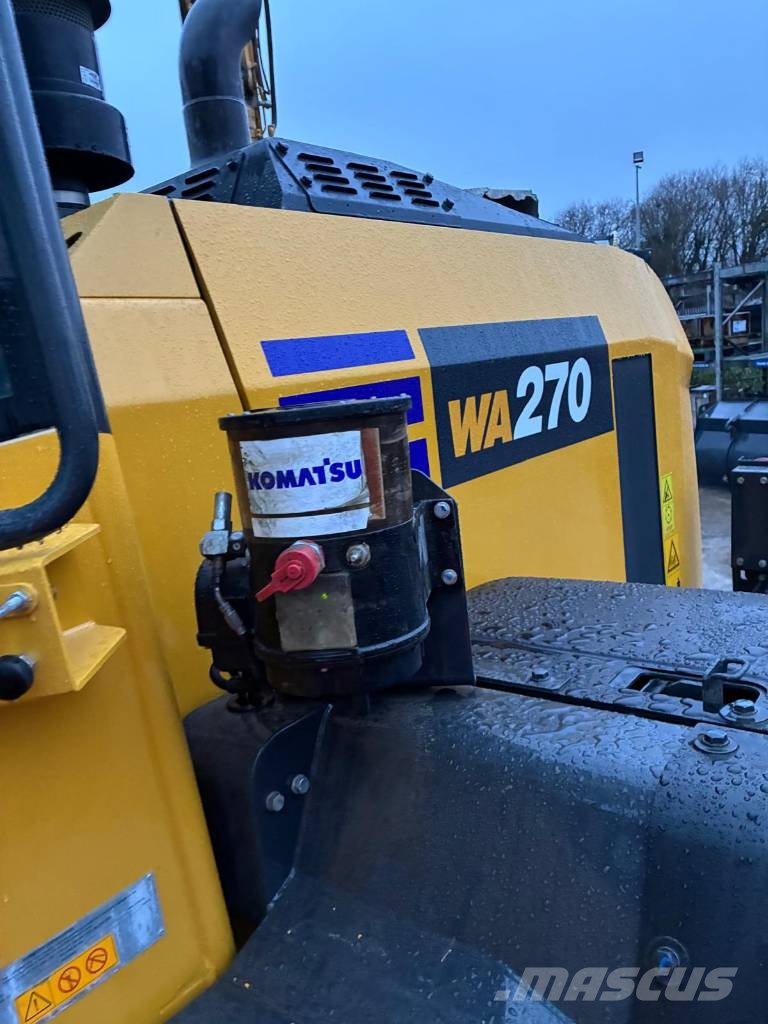 Komatsu WA 270-8E0 Pyöräkuormaajat