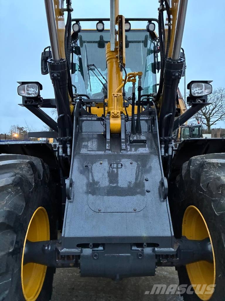 Komatsu WA 270-8E0 Pyöräkuormaajat