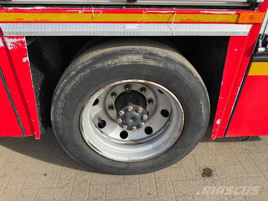 Mercedes-Benz ATEGO 1325 **FIRETRUCK-2000LTR TANK 消防車