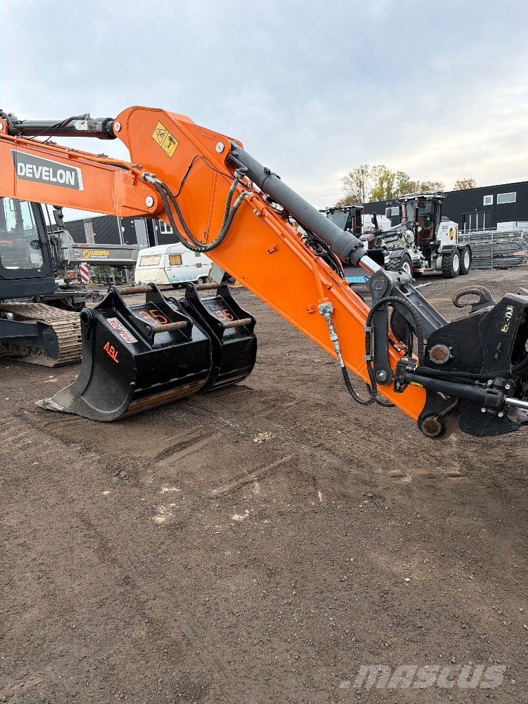 Doosan Develon Dx235LCR Гусеничные экскаваторы