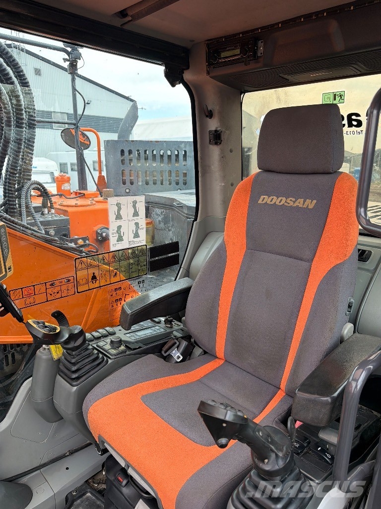 Doosan Develon Dx235LCR Гусеничные экскаваторы