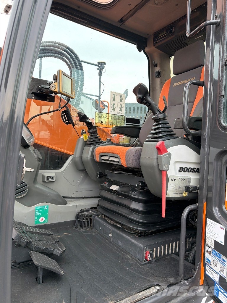 Doosan Develon Dx235LCR Гусеничные экскаваторы