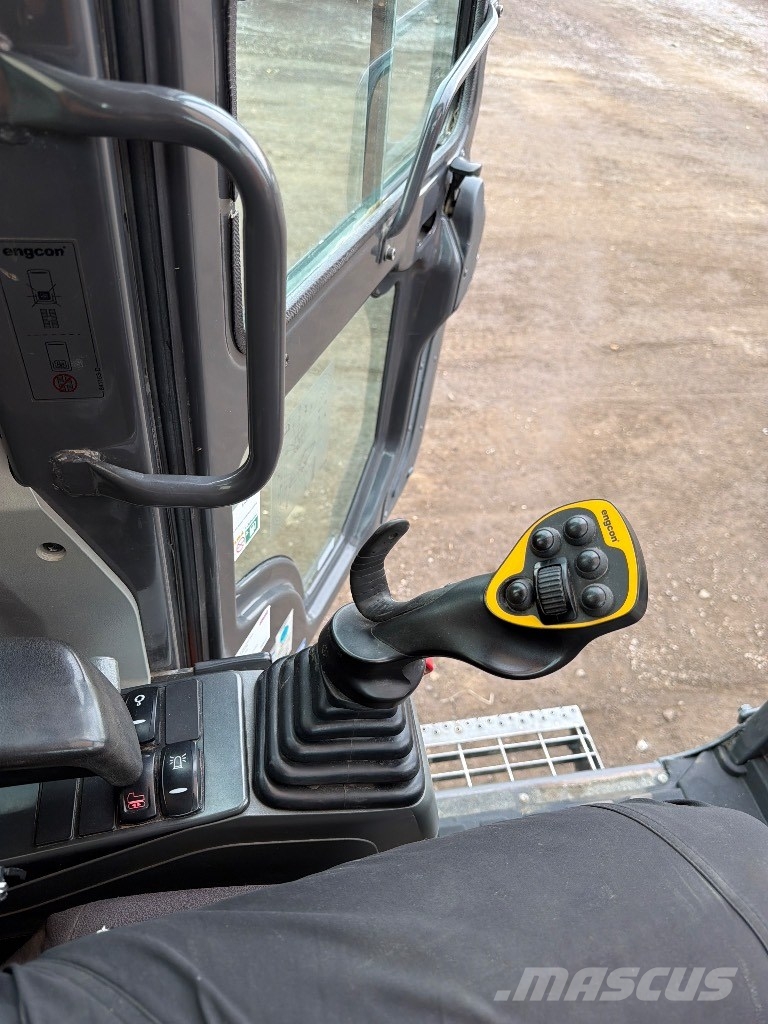 Doosan Develon Dx235LCR Гусеничные экскаваторы