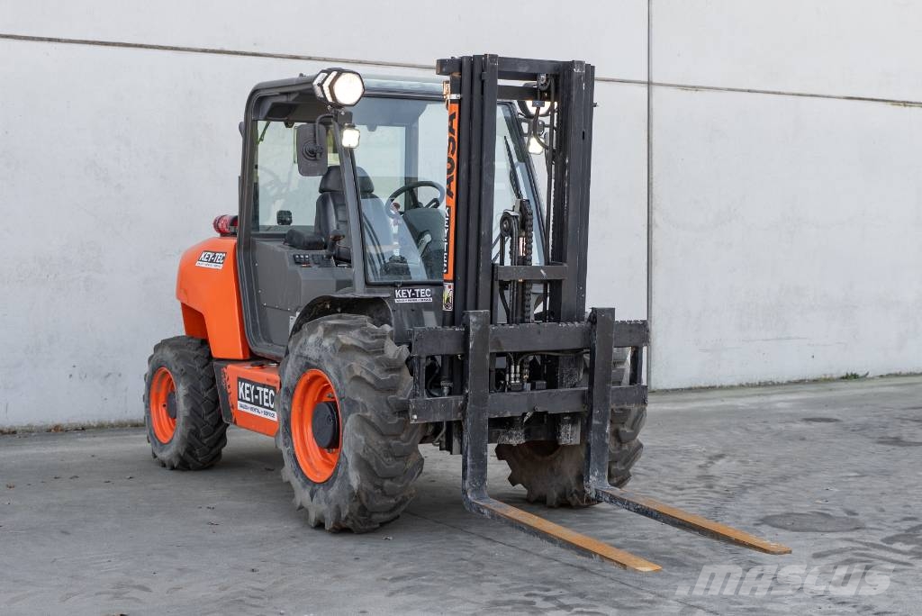 Ausa C 251 H x4 디젤 지게차