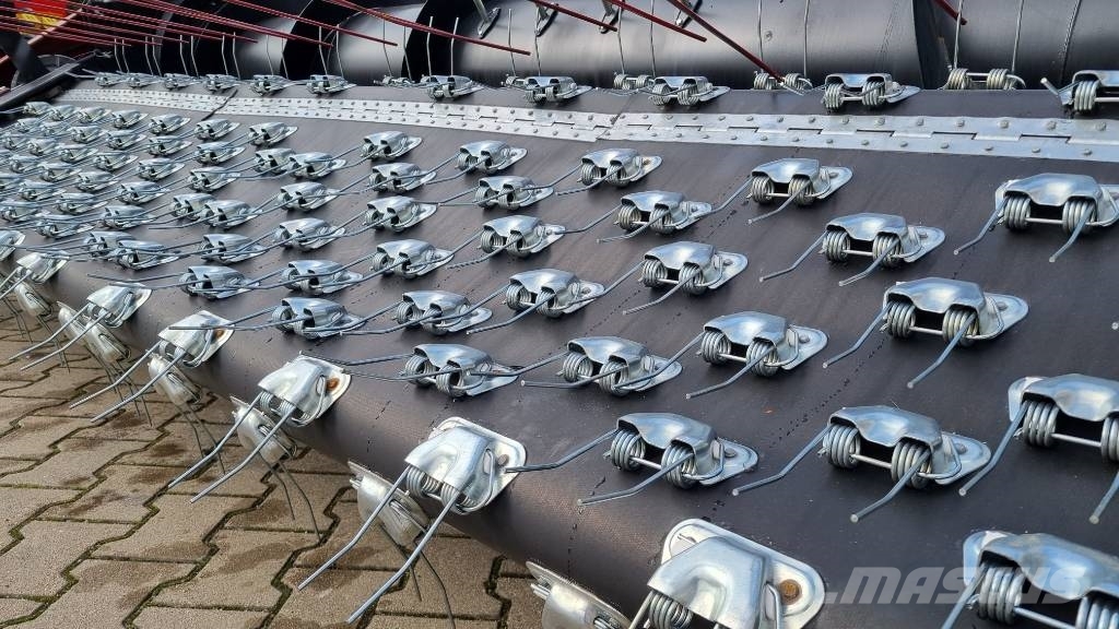 Lupus Podbieracz pokosów 3.4 m or 4.3m Ražas novākšanas kombainu papildaprīkojums